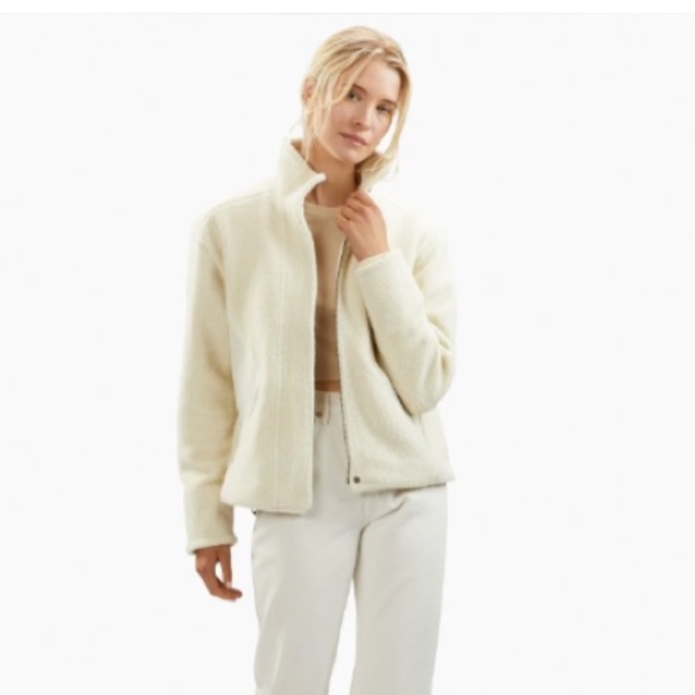 NWT Cuts Women Polartec Sherpa Full Zip